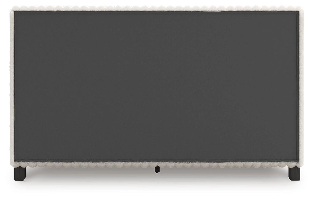 Zuraleus Bed