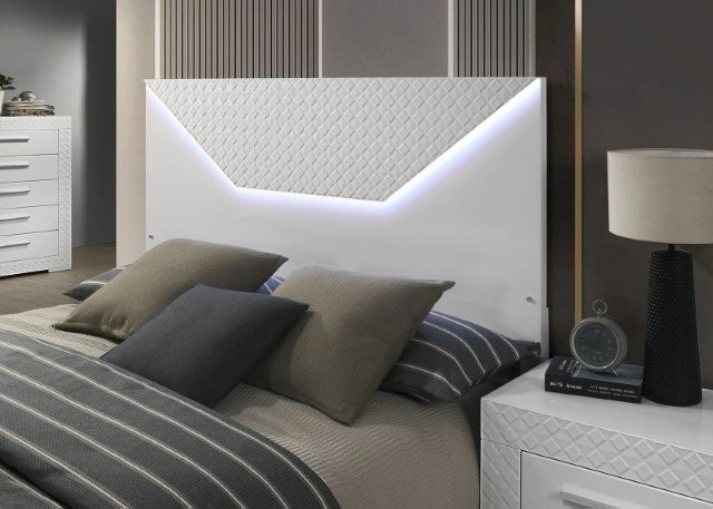 Whitby Queen Bedroom Set