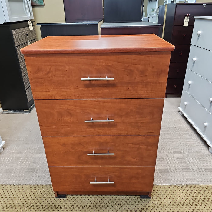 CHEST ch10  walnut VIP CENTRAL