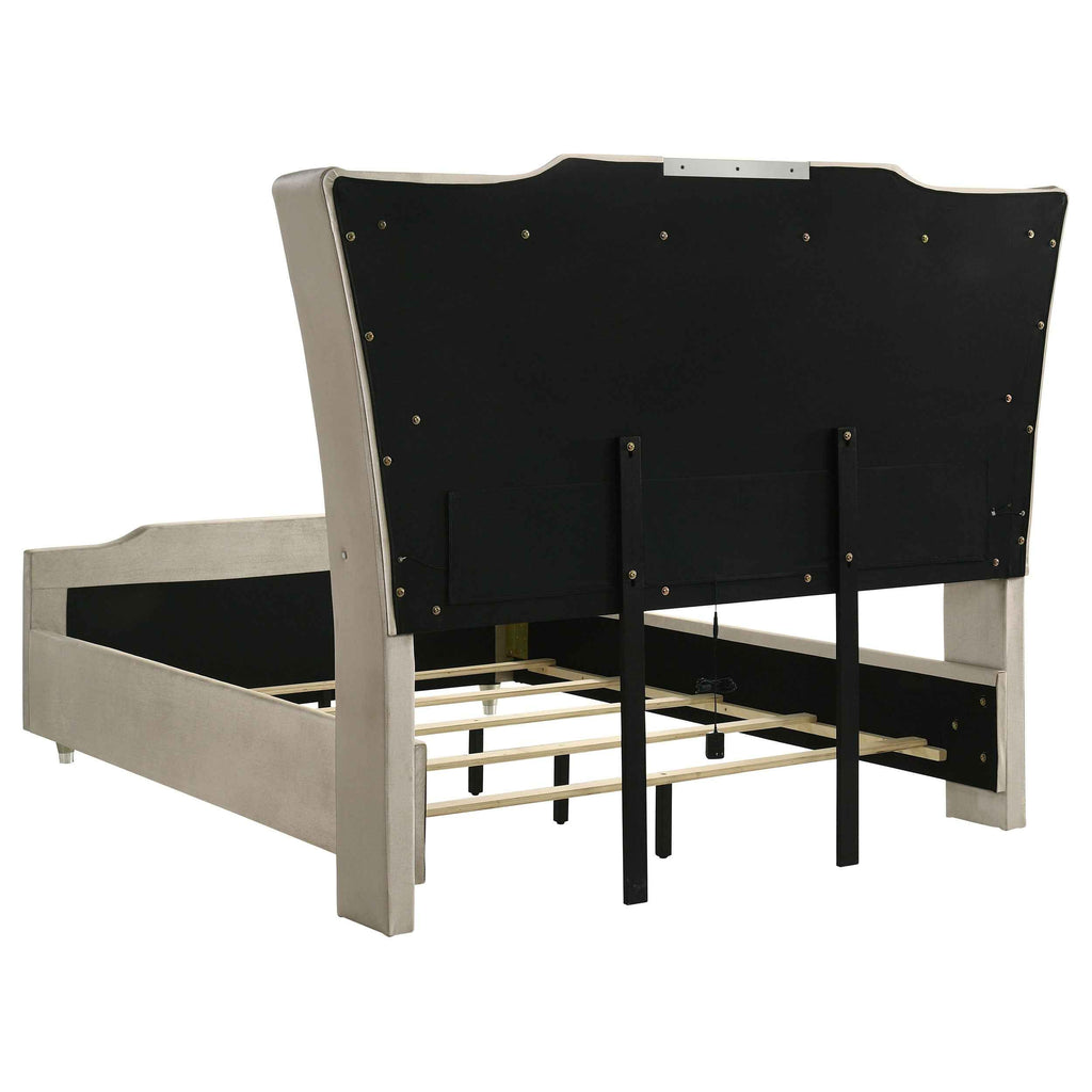 Lorient Bedroom Set