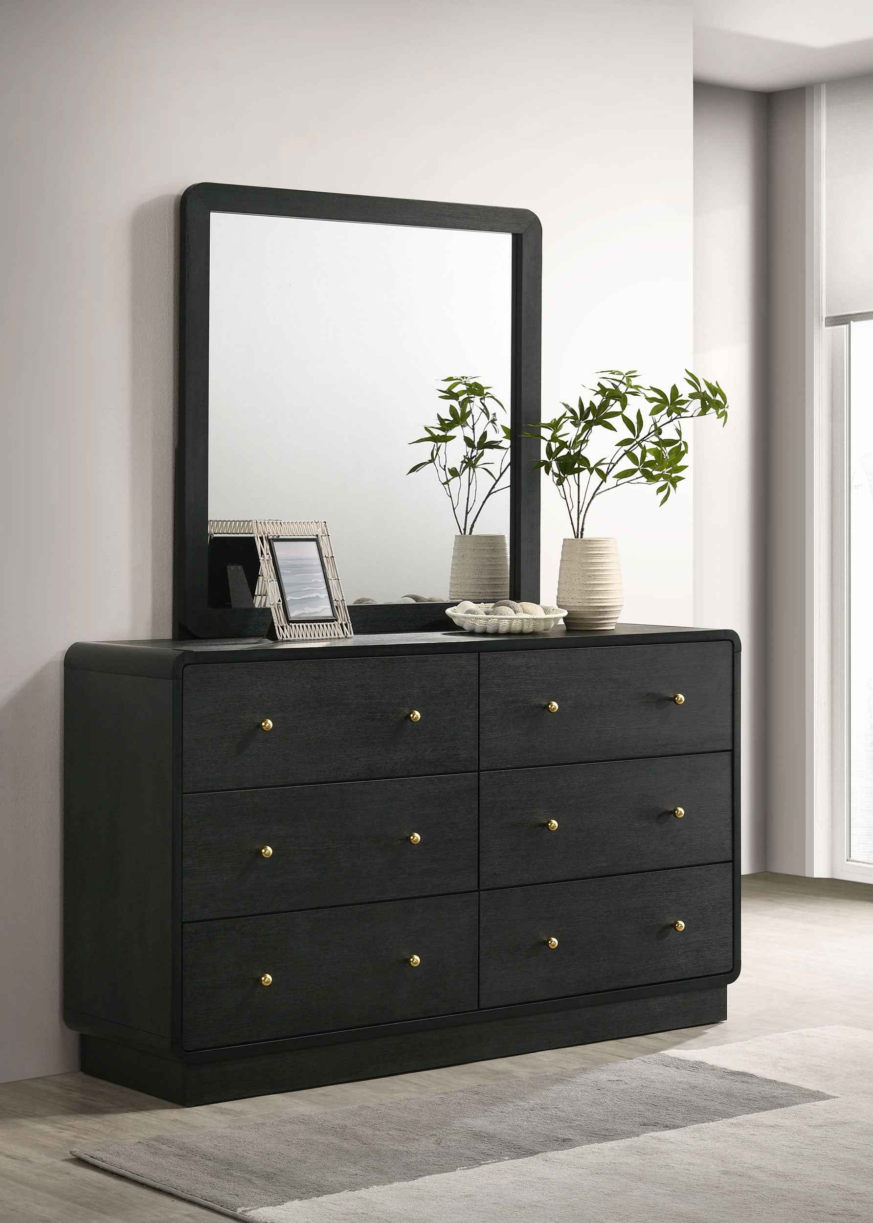 Cavelle Dresser with Mirror