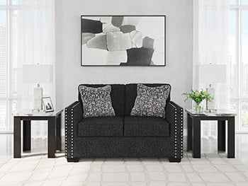 Jasmine Peaks Loveseat