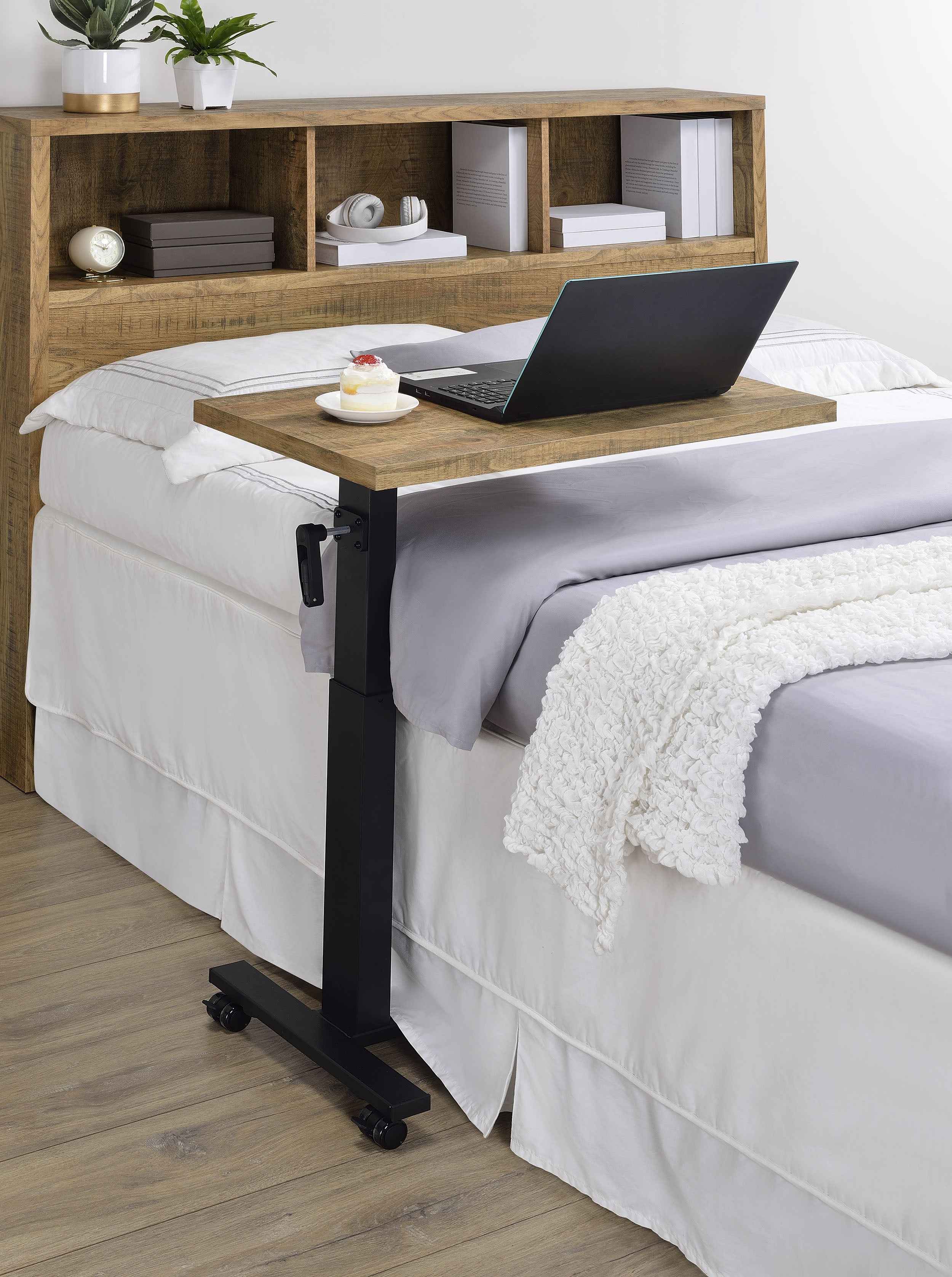 Westpark Bed C-Table