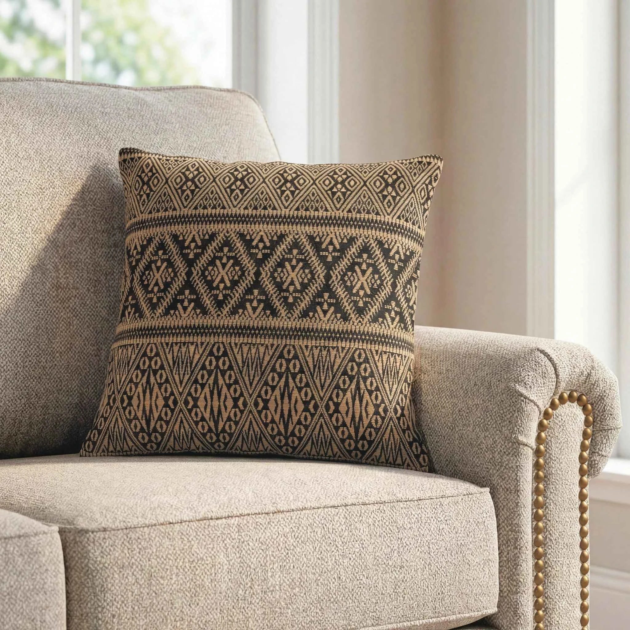 Davinwood Pillow