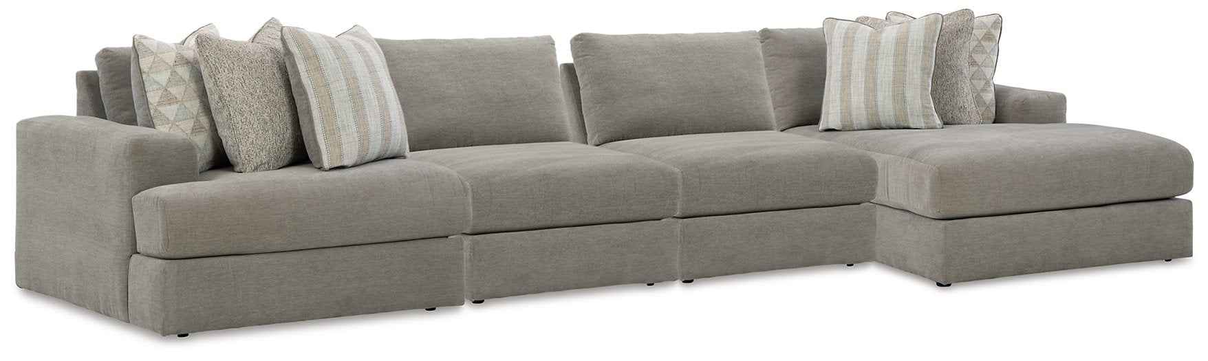 Avaliyah Sectional with Chaise