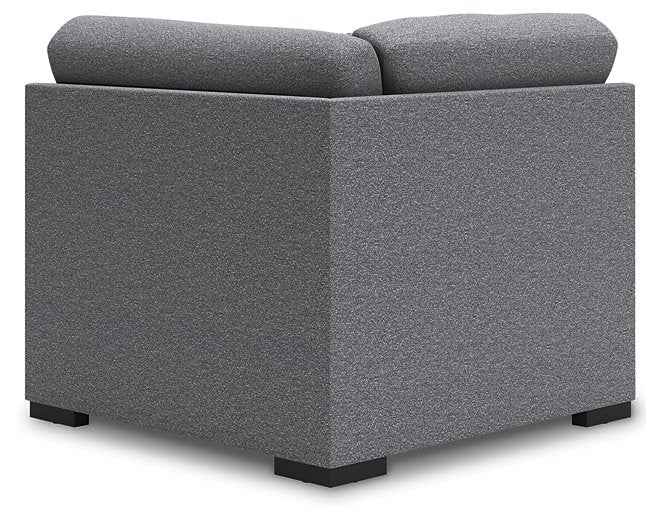 Bealton Sectional with Chaise