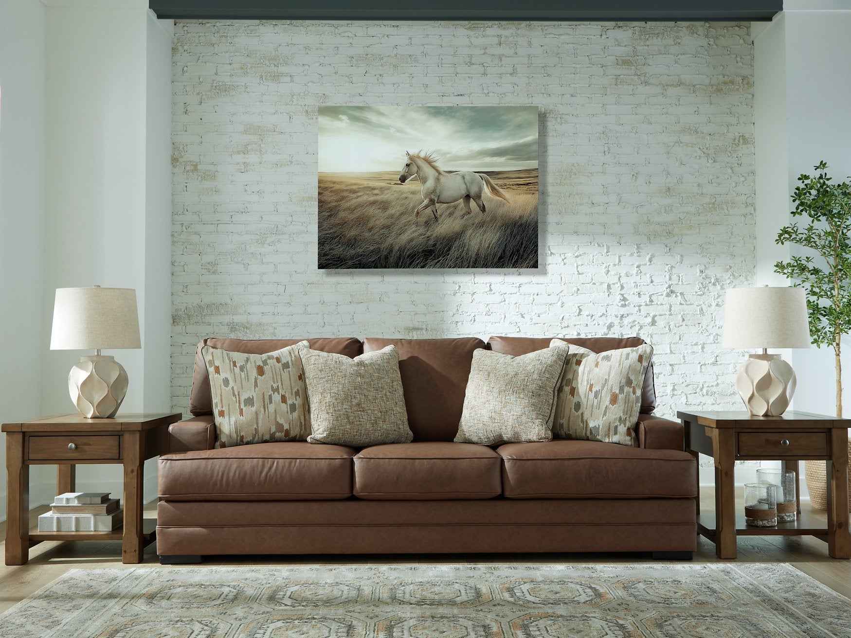VillaCourt Sofa