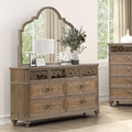 Lyris Dresser