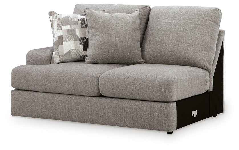 Lindon Sectional with Chaise