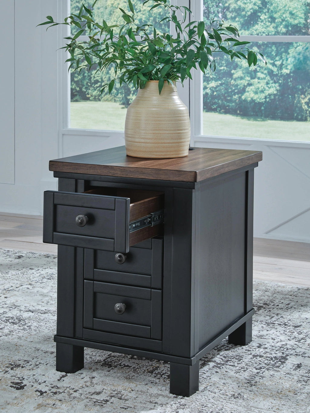 Wildenauer Chairside End Table