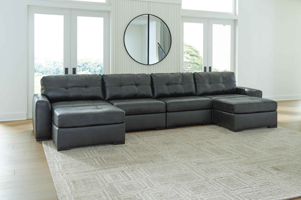 Brindley Pier Living Room Set