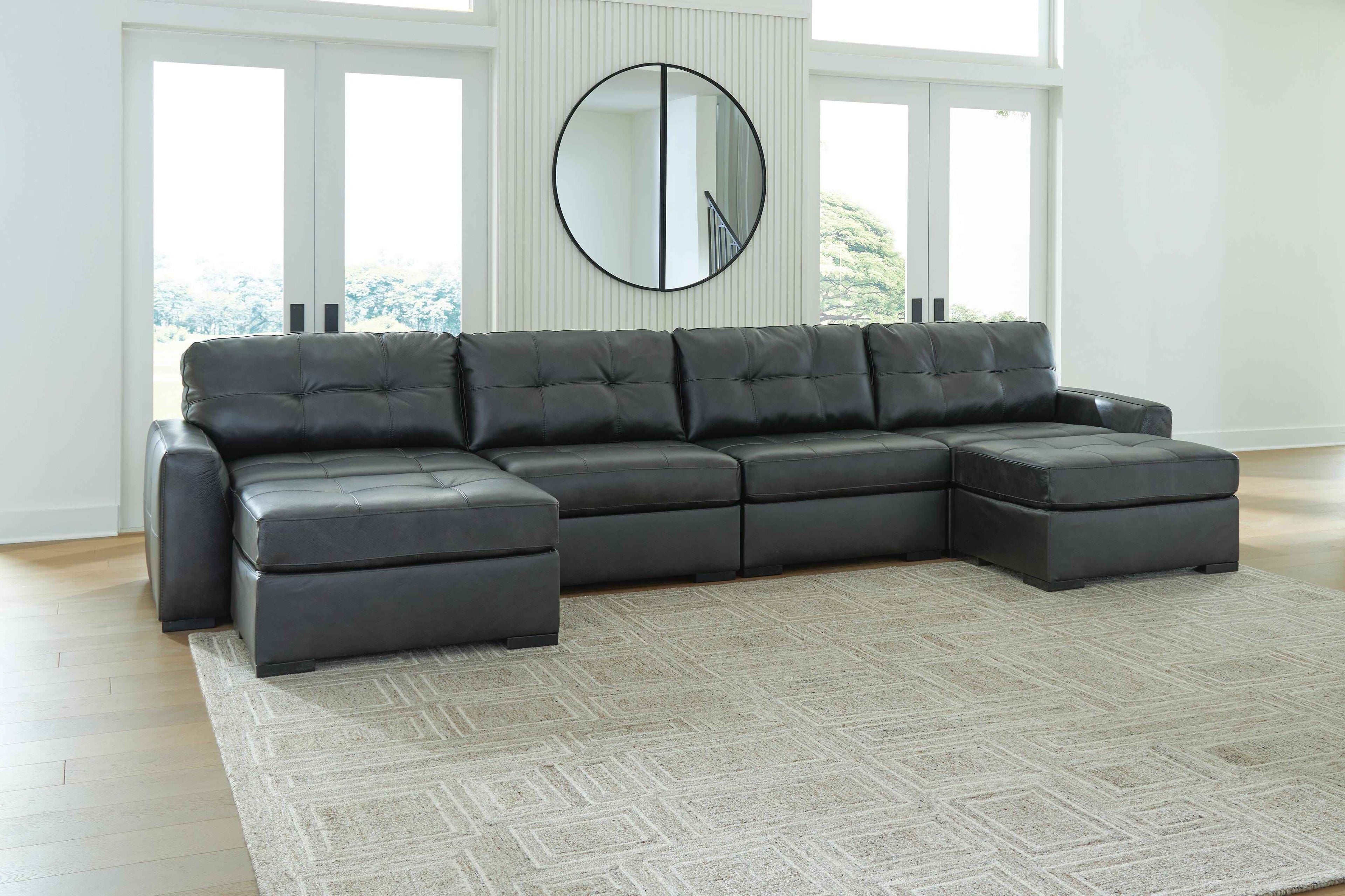 Brindley Pier Living Room Set