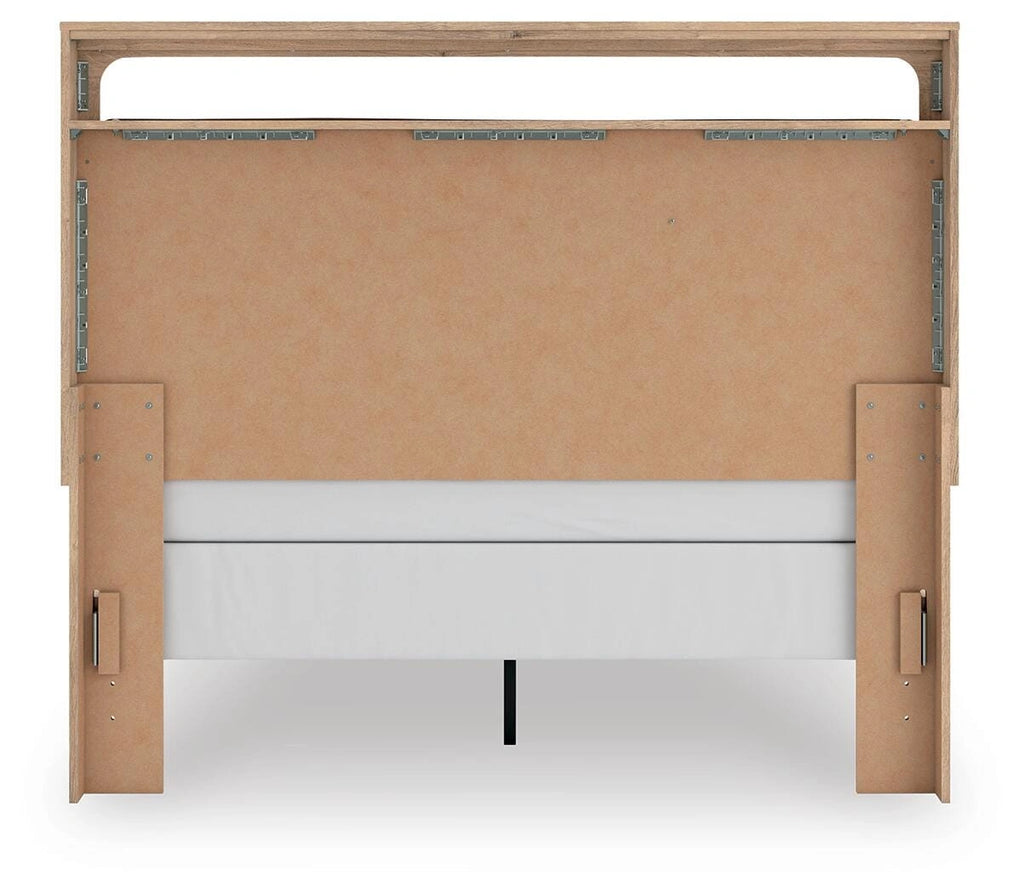 Kinlanni Upholstered Bed