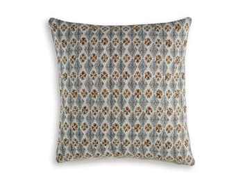 Dainwick Pillow (Set of 4)