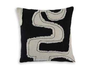 Veerbank Pillow (Set of 4)