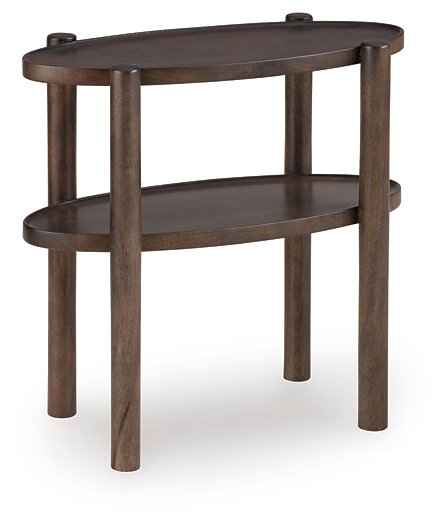 Wiattbury Accent Table
