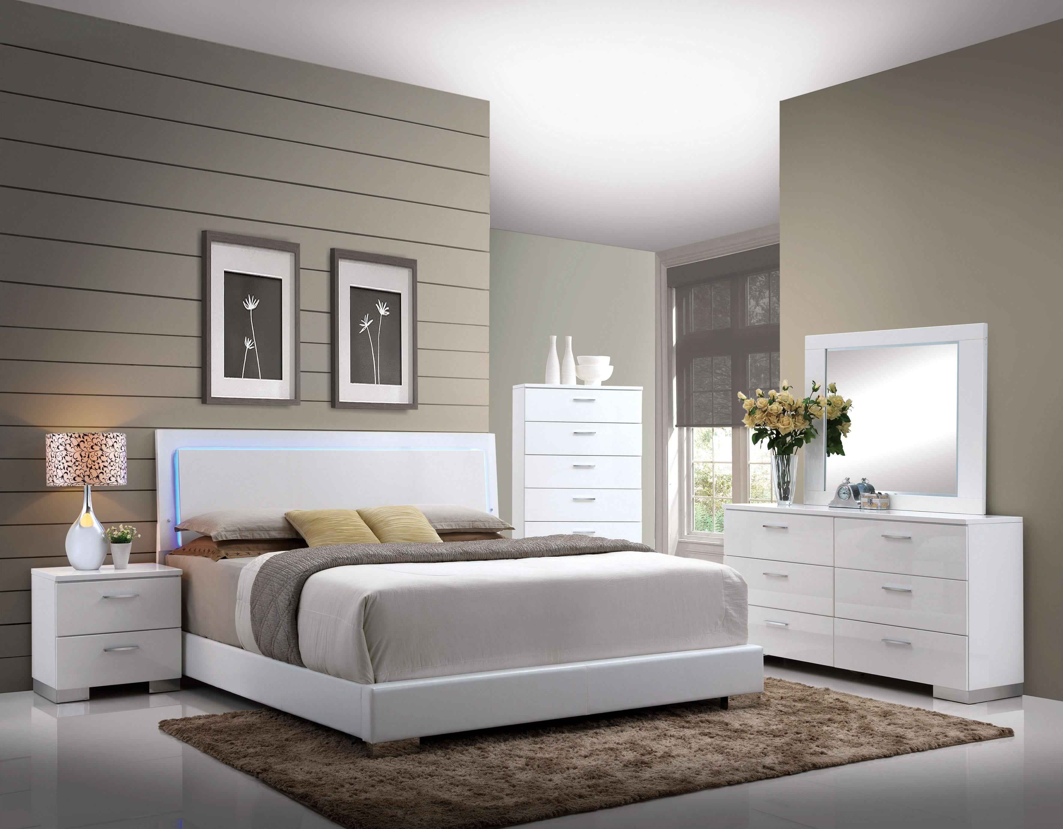 Lorimar White PU & Chrome Leg Eastern King Bed