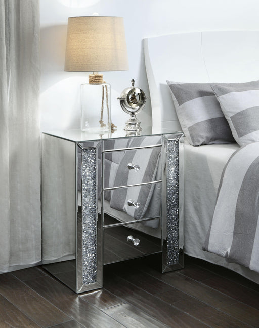Noralie Mirrored & Faux Diamonds Accent Table - VIP FURNITURE (NJ)