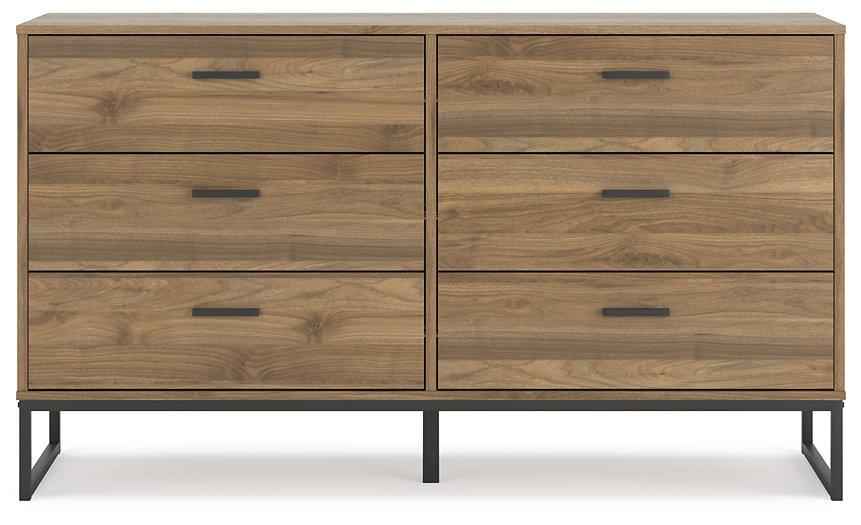 Deanlow Bedroom Package