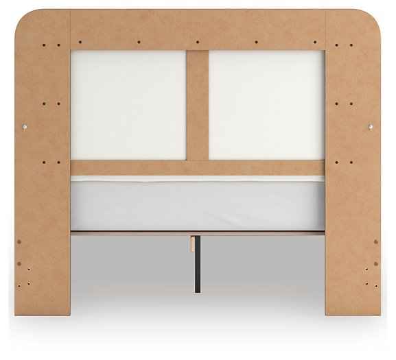 Kendanport Upholstered Bed