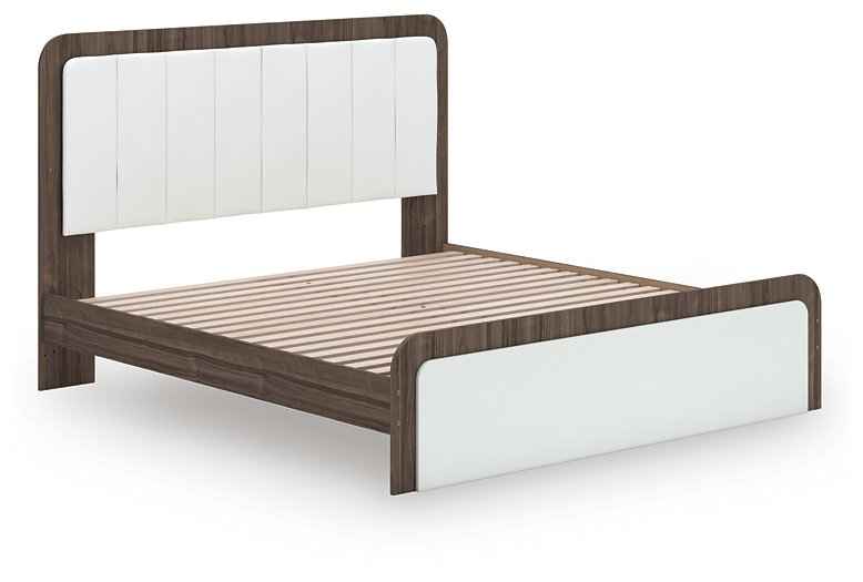 Kendanport Upholstered Bed