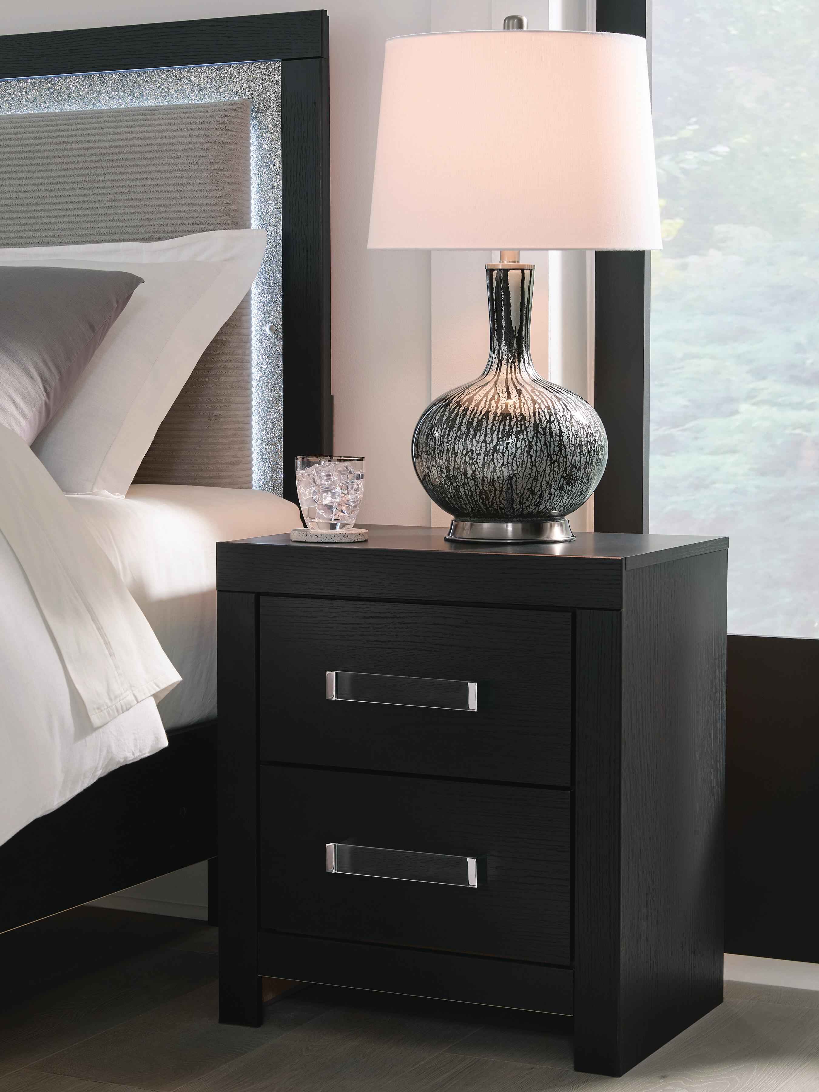 Maeling Nightstand