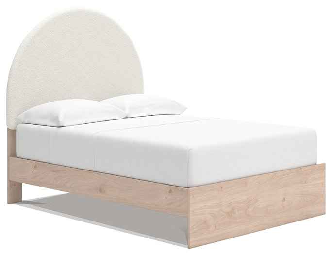 Arloster Upholstered Bed