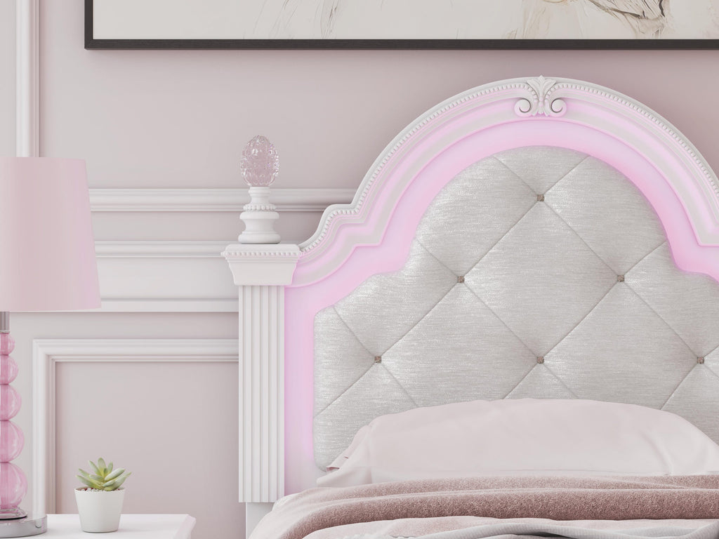 Kozlani Upholstered Bed