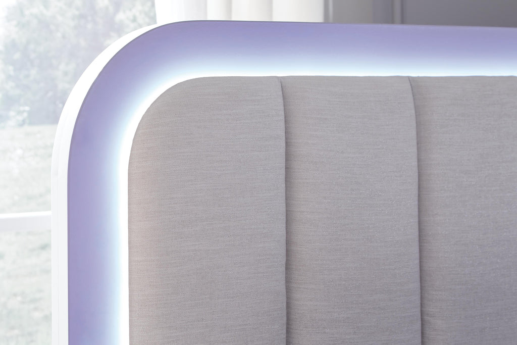 Jarlee Upholstered Bed