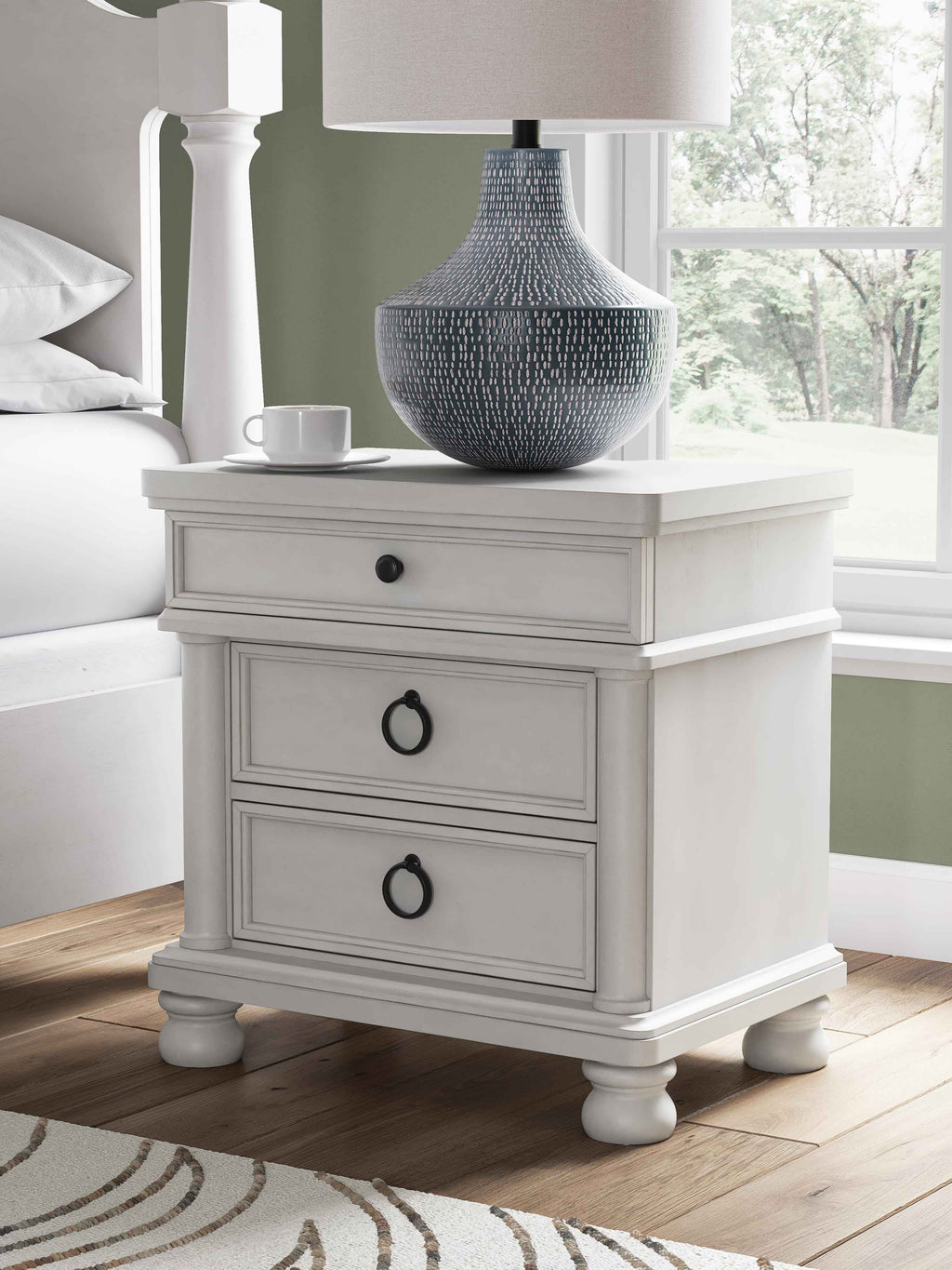 Rowlenstown Nightstand