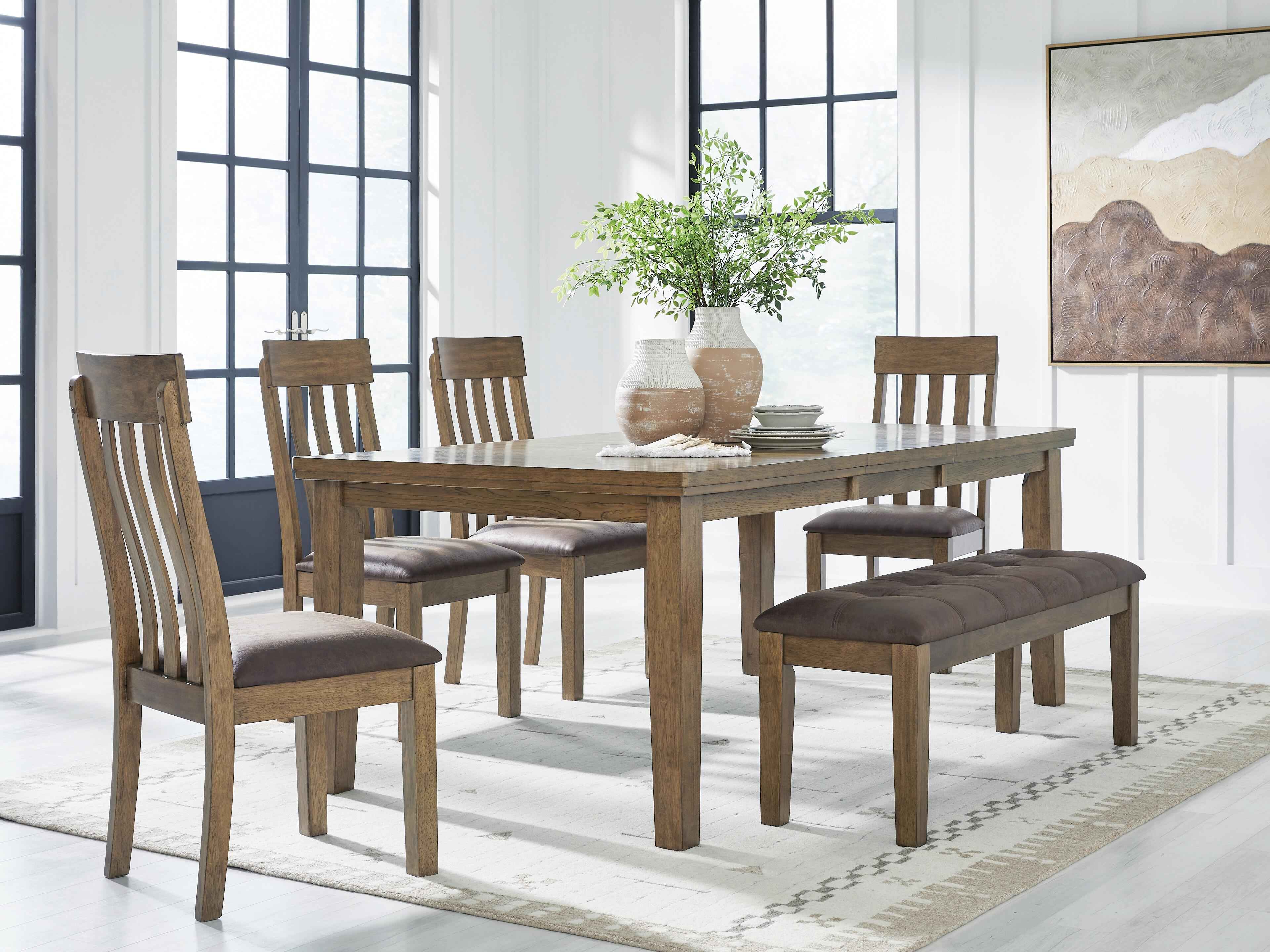 Urbinforte Dinning Room Set