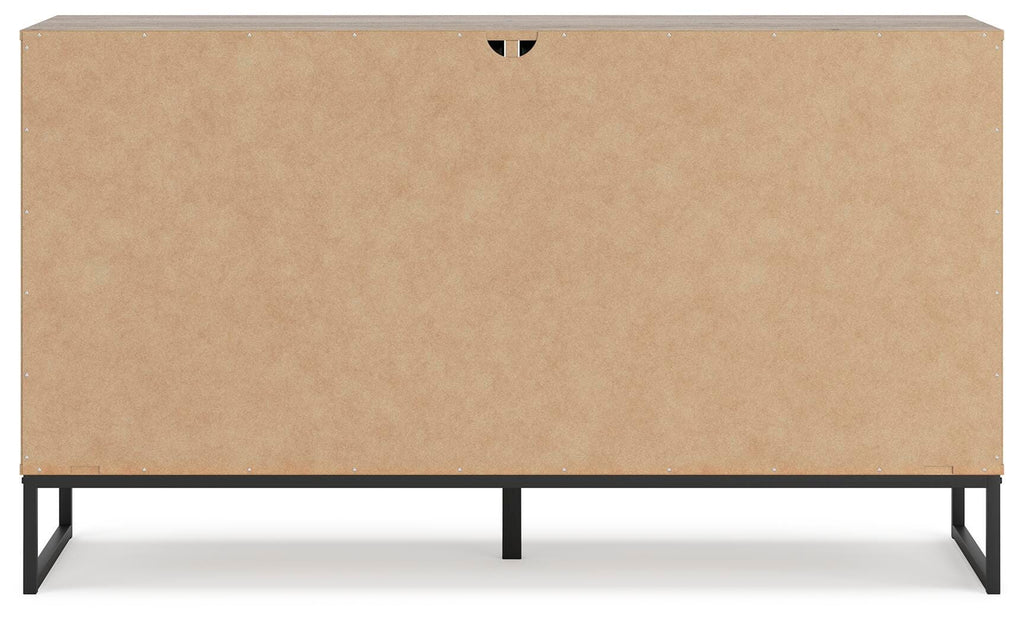 Deanlow Bedroom Package