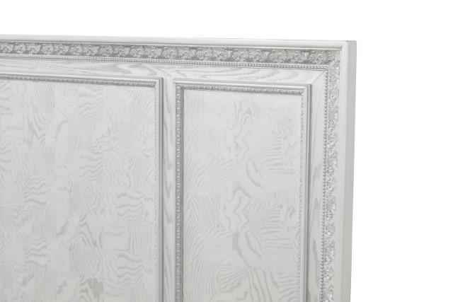 Stella Mia 4 Pc 5 Pc Queen Bedroom Set White