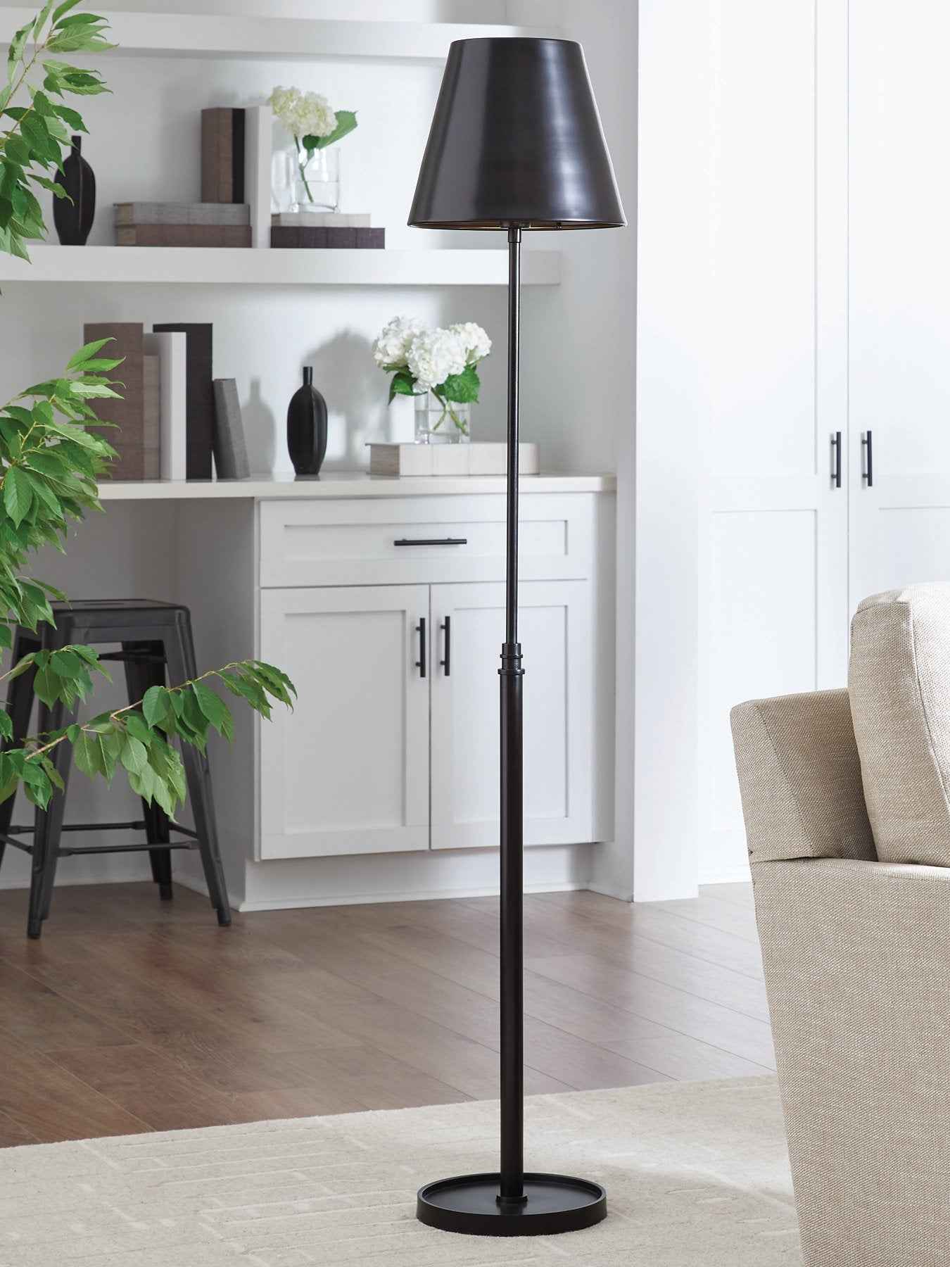 Wimner Floor Lamp
