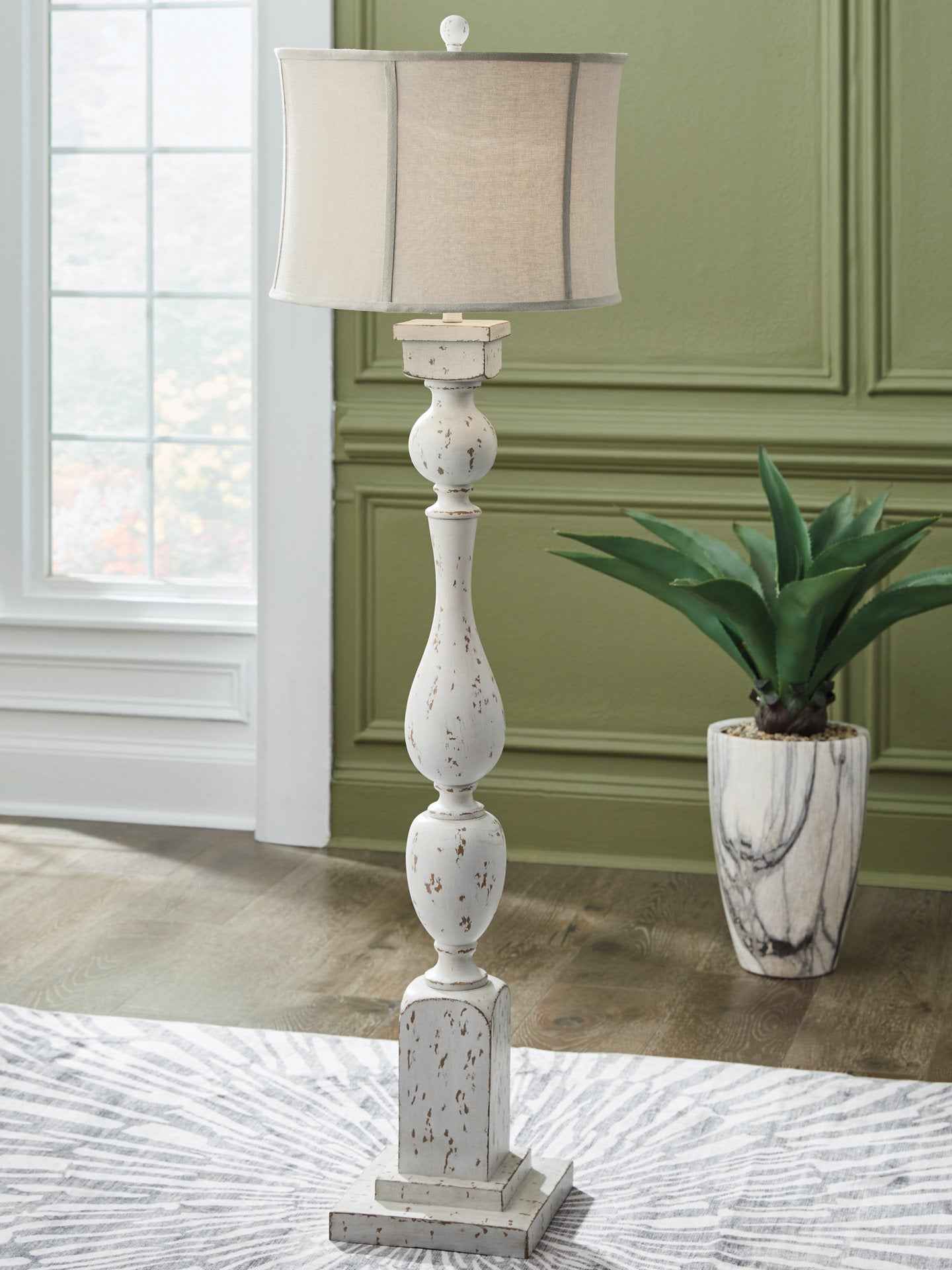 Madsbrook Floor Lamp
