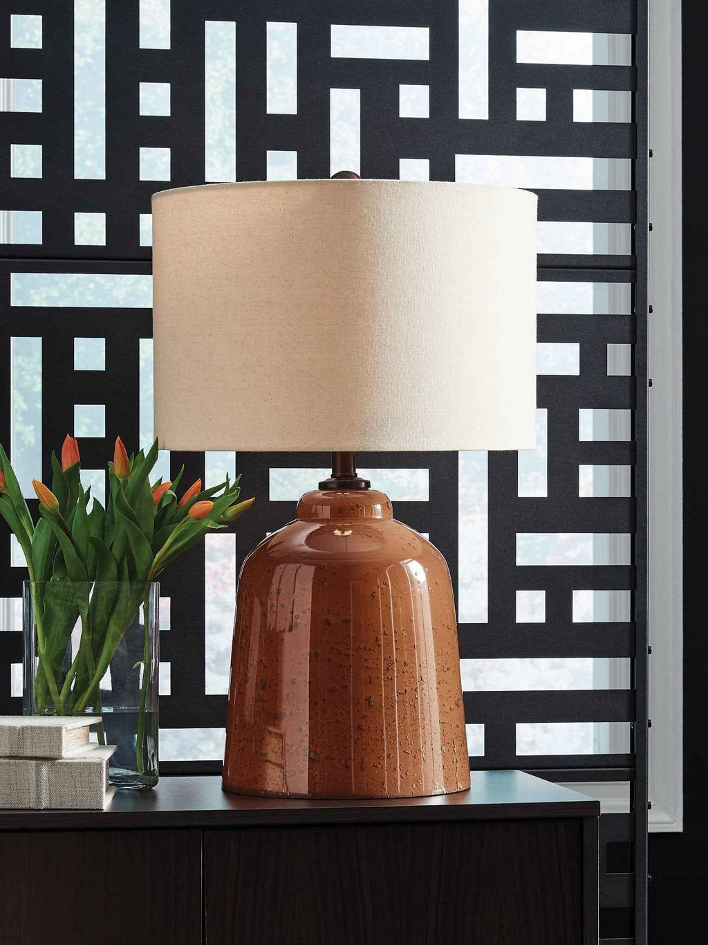 Aaleahya Table Lamp