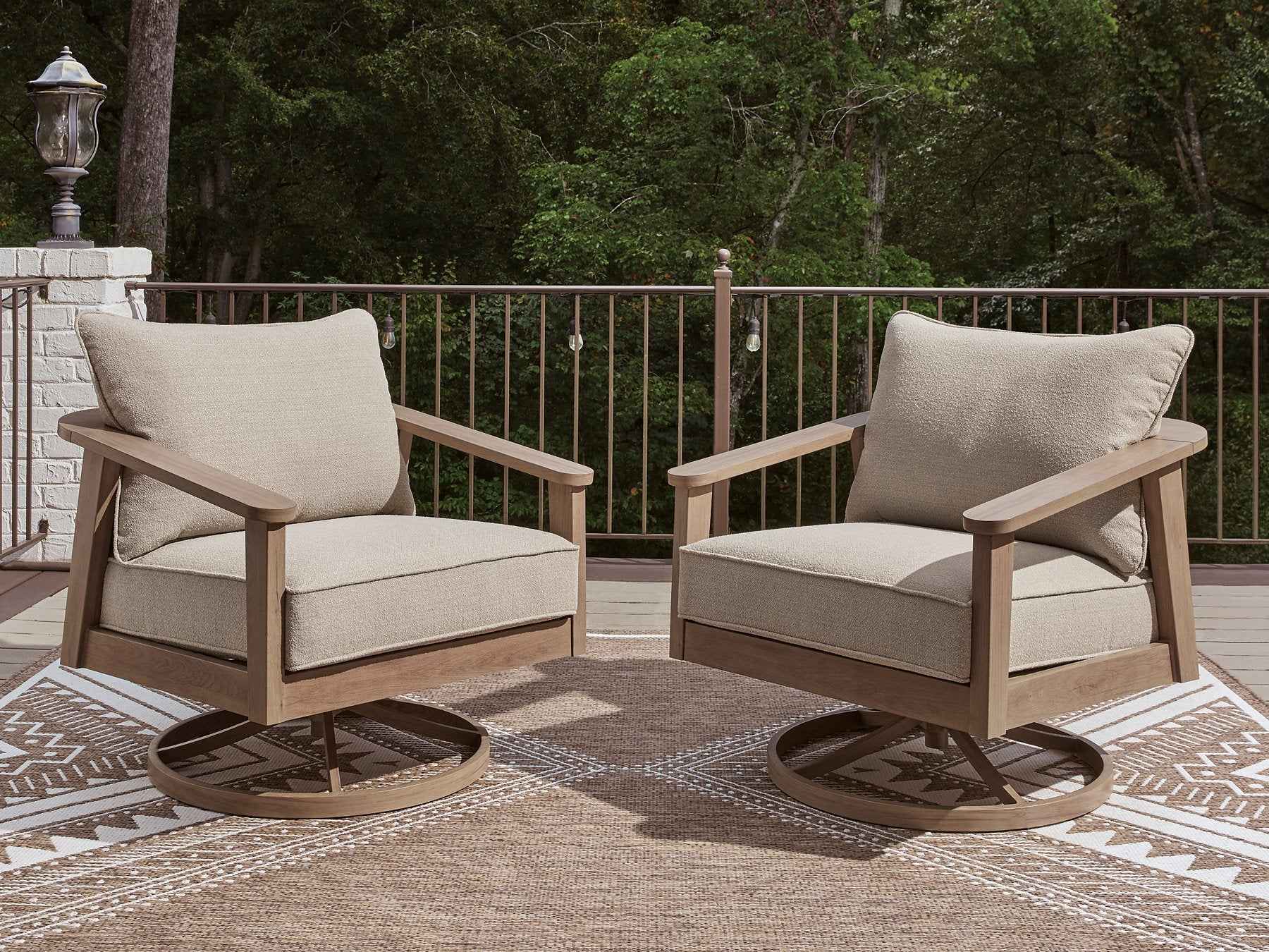 Harmony Headlands Outdoor Swivel Lounge with Cushion