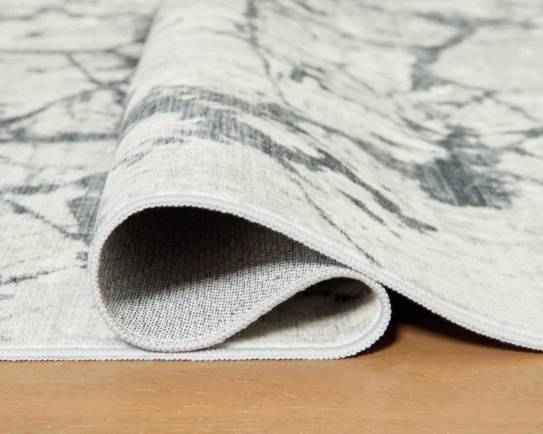 Tobinbury Washable Area Rug