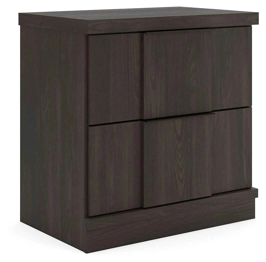Shaehartin Nightstand
