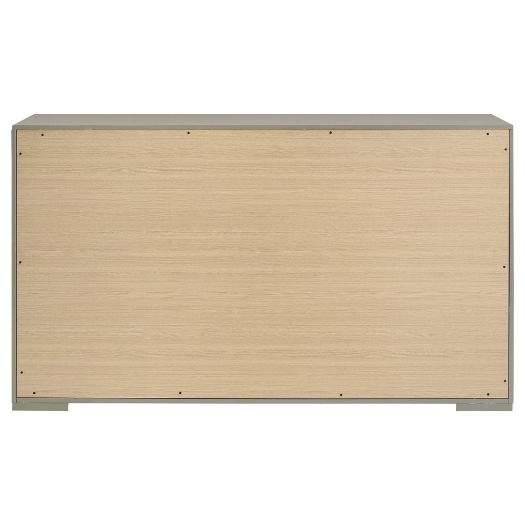 Ives Dresser