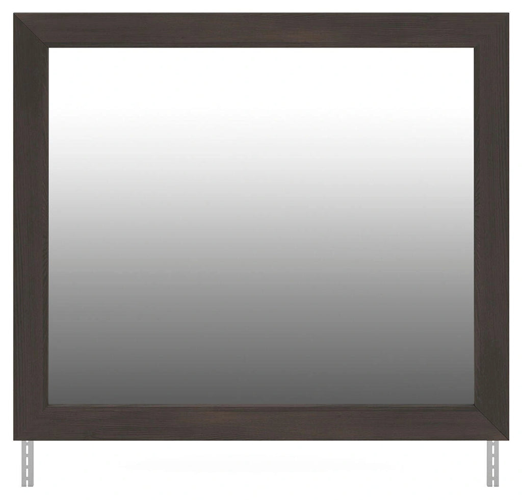 Shaehartin Bedroom Set