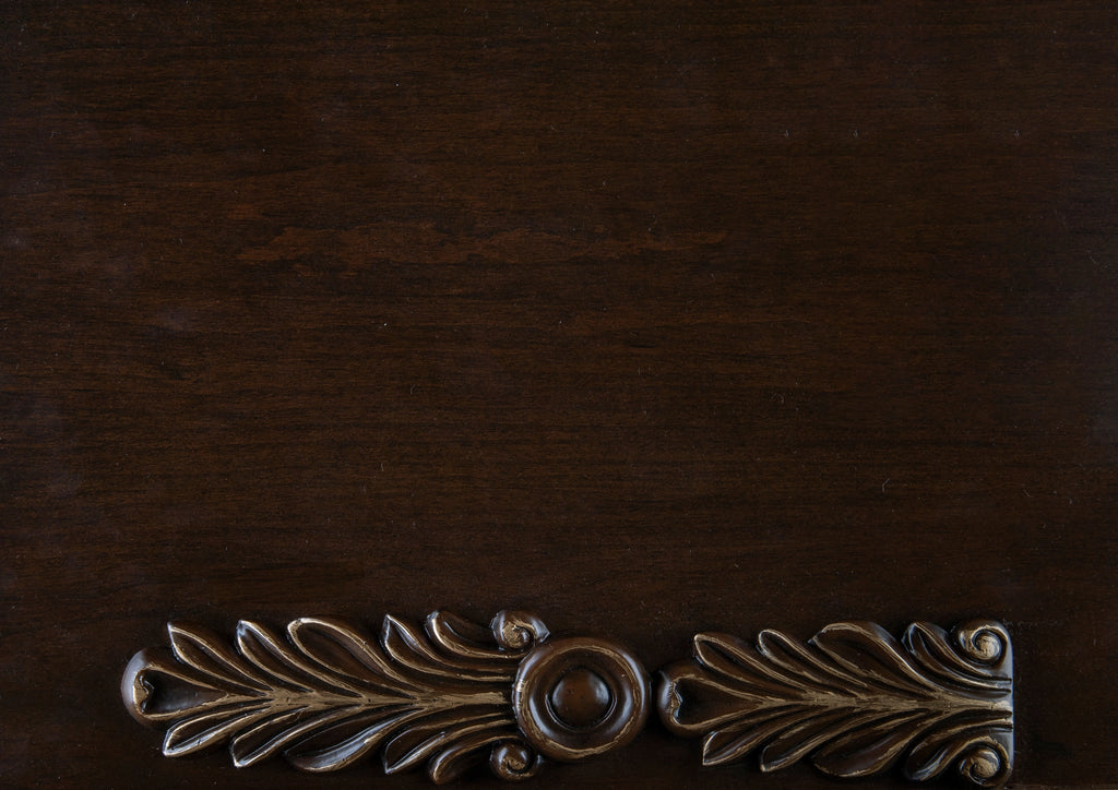 Balthasar Cocktail Table