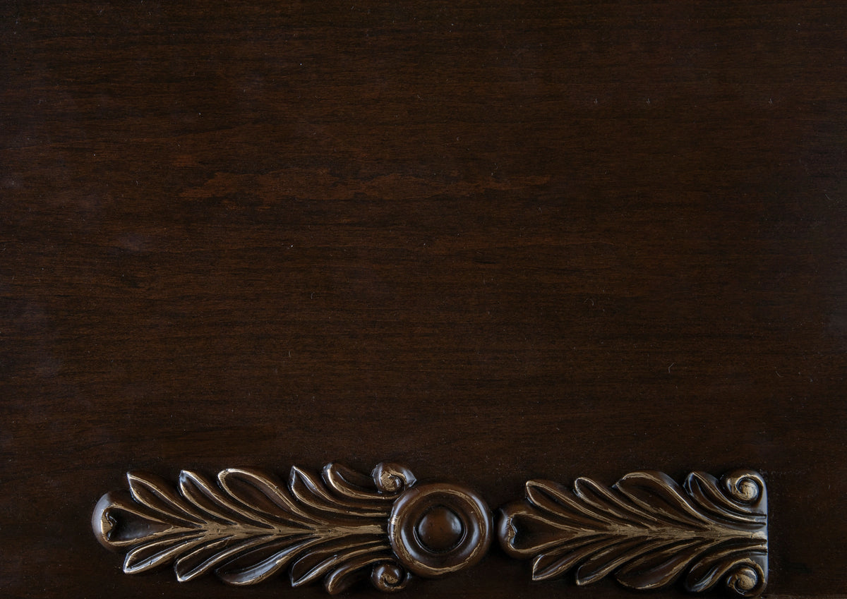 Balthasar Cocktail Table