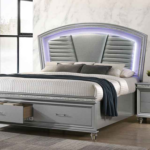 Maddie Bed White & Silver