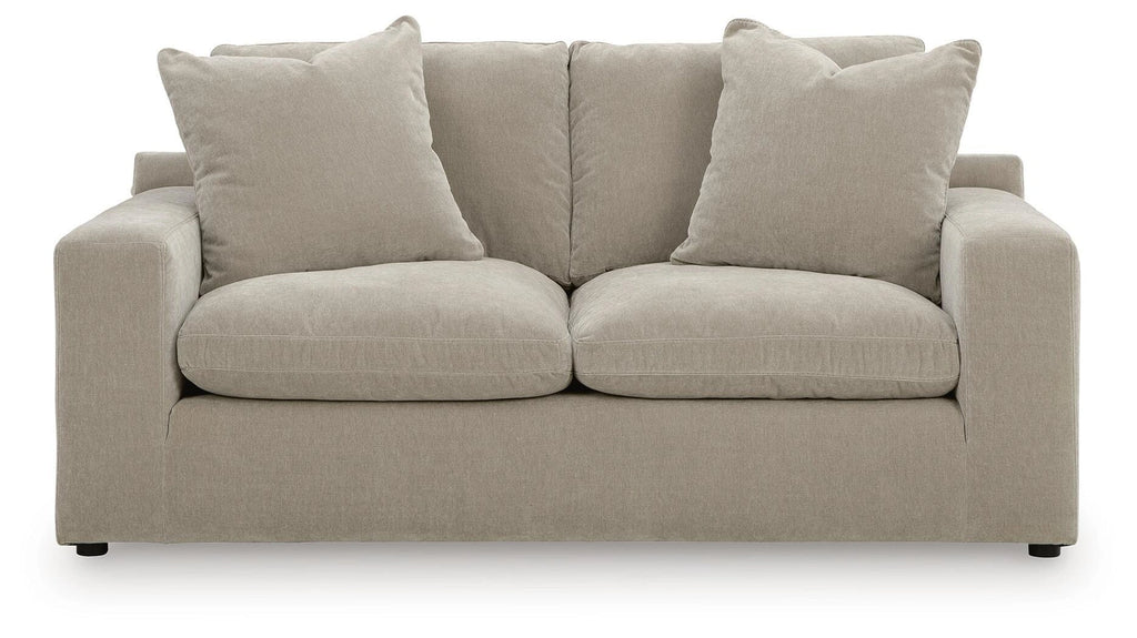 Maxton Heights Loveseat
