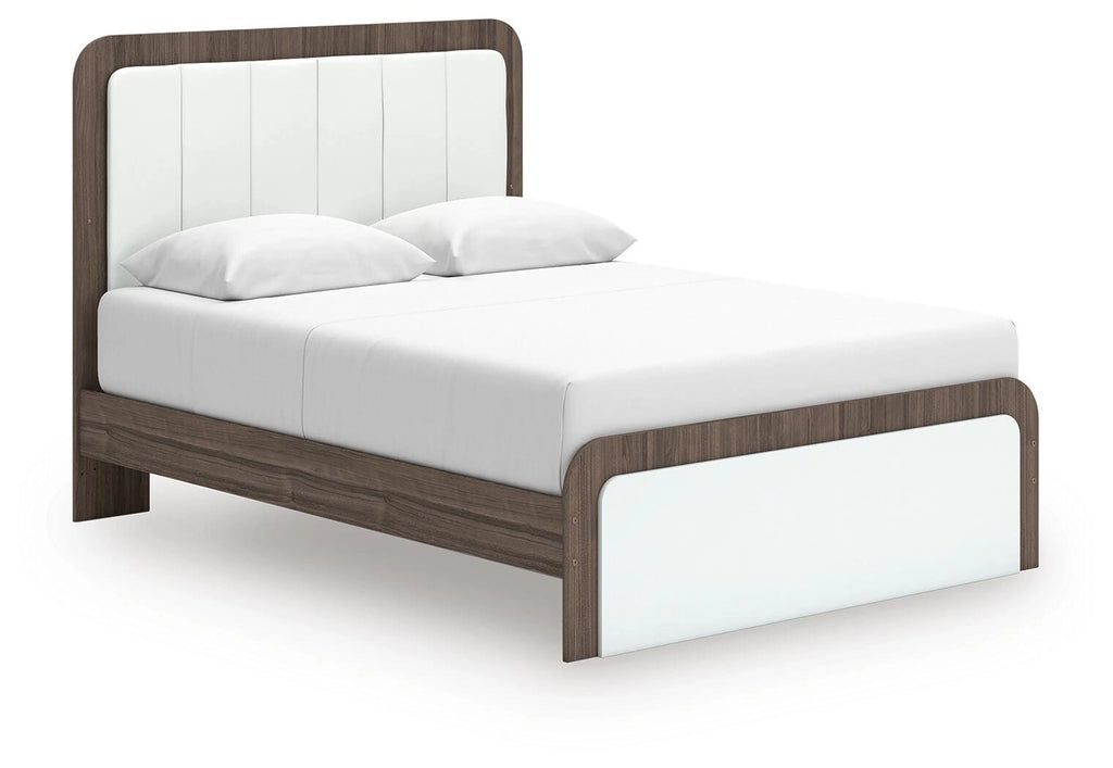 Kendanport Upholstered Bed
