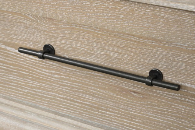 Midhurst Chest