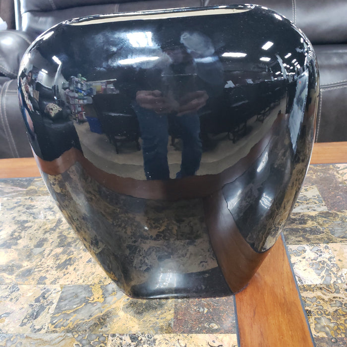BLACK VASE VIP FL S