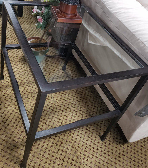 GLASS END TABLE