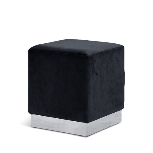 Jax Velvet Ottoman | Stool VIP MERIDIAN